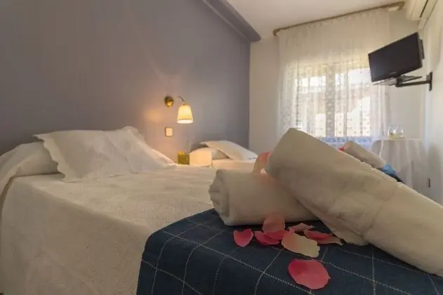 Tek Büyük veya İki Ayrı Yataklı Oda