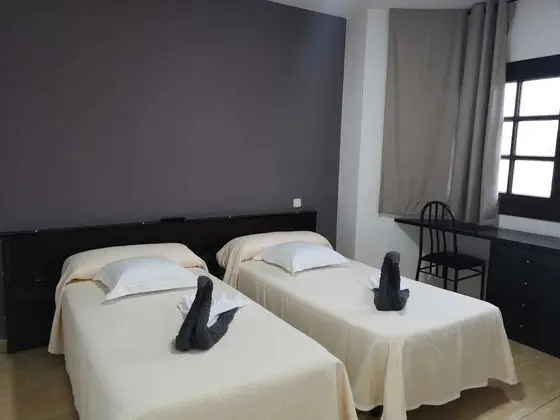 Tek Büyük Yataklı Oda, 1 Çift Kişilik Yatak