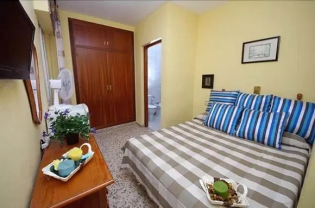 Büyük Yataklı Tek Kişilik Oda