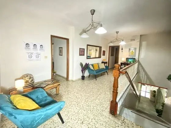 Büyük Yataklı Tek Kişilik Oda