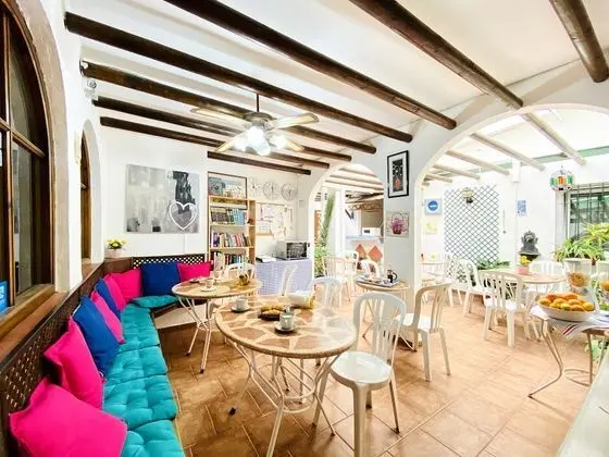 Ortak Ranzalı Oda, 1 Tek Kişilik Yatak, Özel Banyo ( 4 Bedroom)