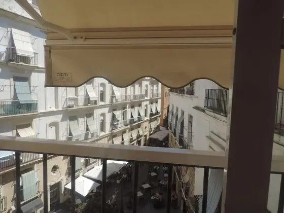 Tek Büyük Yataklı Oda, Balkon