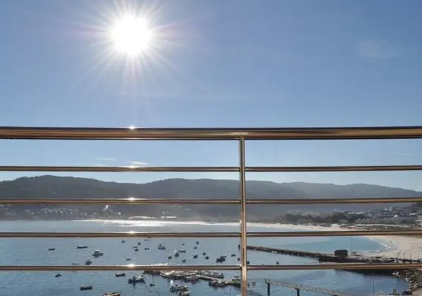 Deluxe Tek Büyük Yataklı Oda, Kısmi Deniz Manzarası