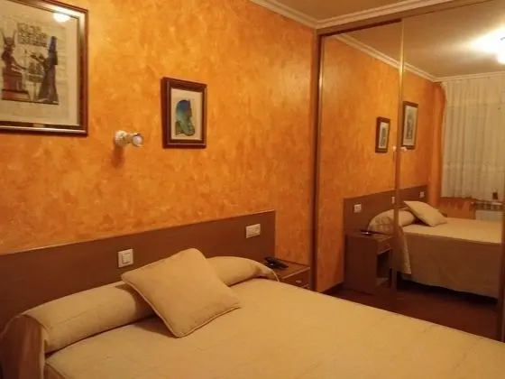 Tek Büyük veya İki Ayrı Yataklı Oda