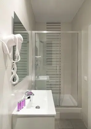 Economy Tek Büyük Yataklı Oda