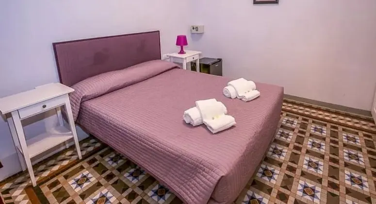 Standard Tek Büyük Yataklı Oda, Ortak Banyo