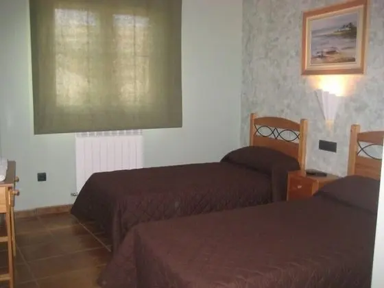 Tek Büyük Yataklı Oda, 2 Tek Kişilik Yatak