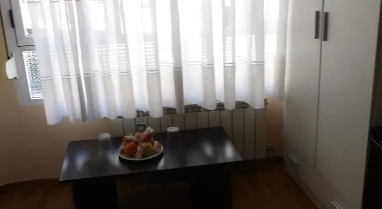 Tek Büyük Yataklı Oda, 1 Büyük (Queen) Boy Yatak, Sigara İçilmez