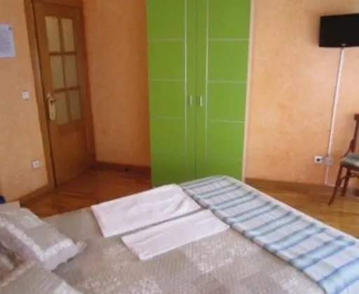 Tek Büyük Yataklı Oda, 1 Büyük (Queen) Boy Yatak, Sigara İçilmez