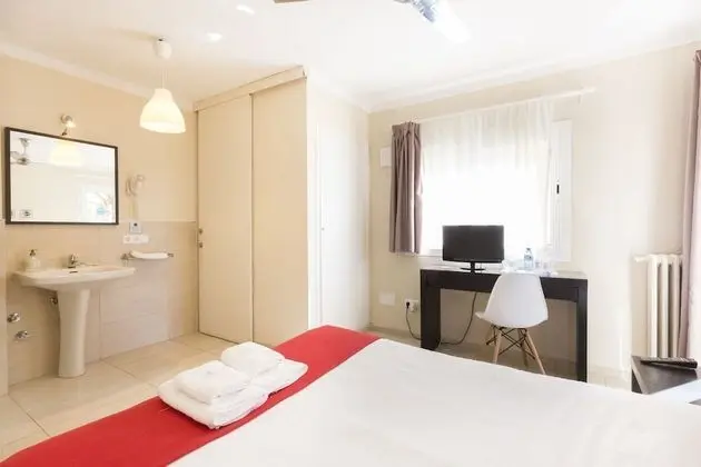 Tek Büyük Yataklı Oda, Balkon