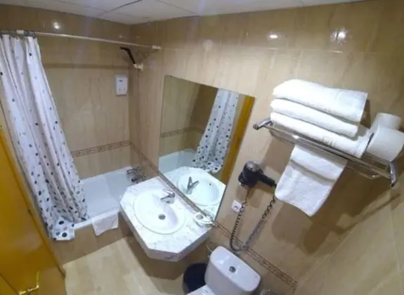 Tek Büyük Yataklı Oda (Extra bed)