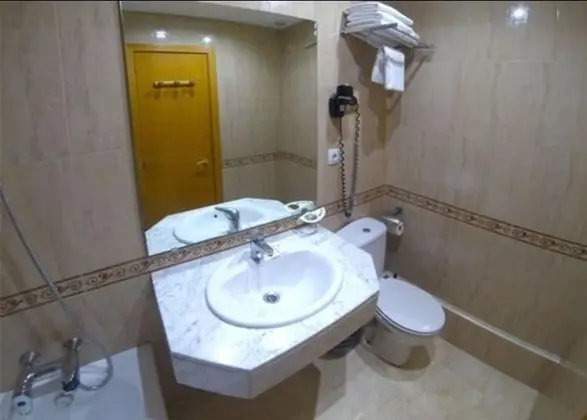 Tek Büyük Yataklı Oda (Extra bed)
