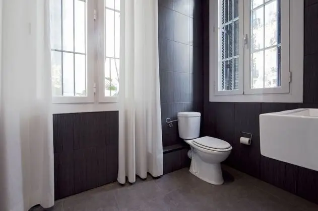 Tek Büyük Yataklı Oda, Balkon