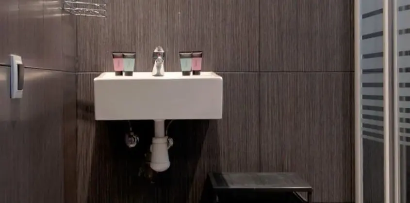 Tek Büyük Yataklı Oda, Balkon