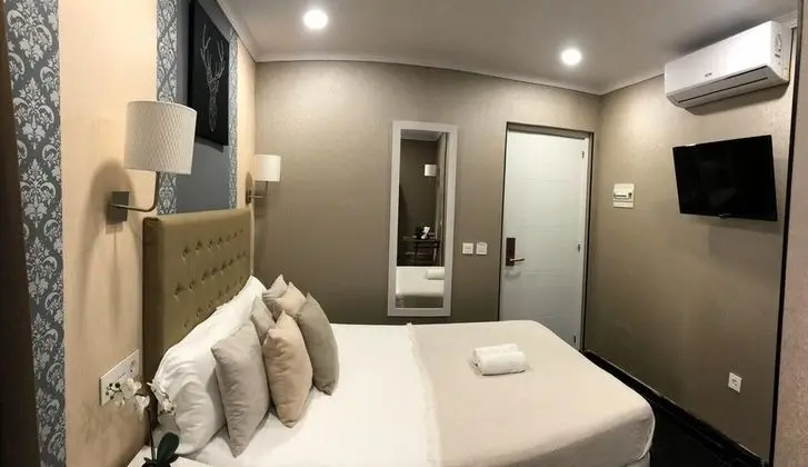 Standard Tek Büyük Yataklı Oda, Avlu Manzaralı