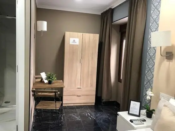 Standard Tek Büyük Yataklı Oda, Avlu Manzaralı