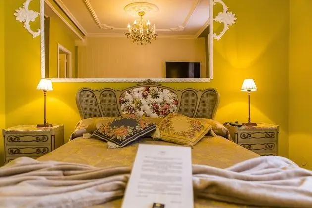 Tek Büyük Yataklı Oda