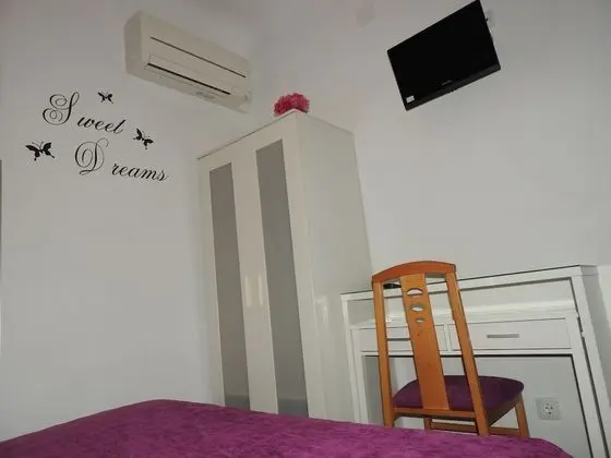 Standard Tek Büyük Yataklı Oda