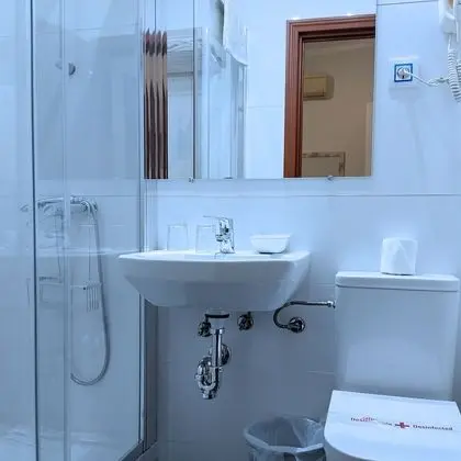 Standard Tek Büyük Yataklı Oda
