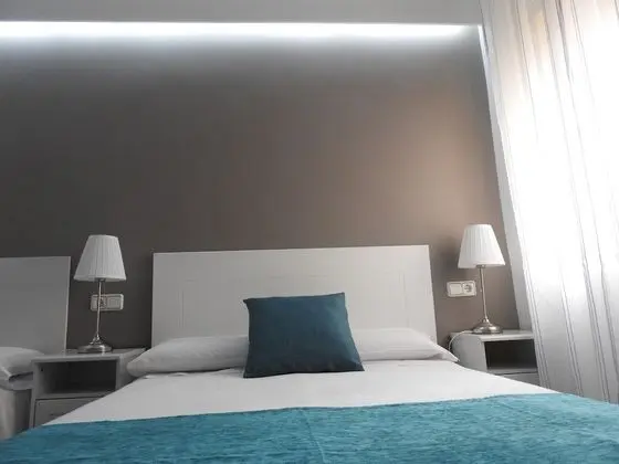Standard Tek Büyük Yataklı Oda (With extra bed )