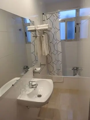 Standard Tek Büyük Yataklı Oda (With extra bed )