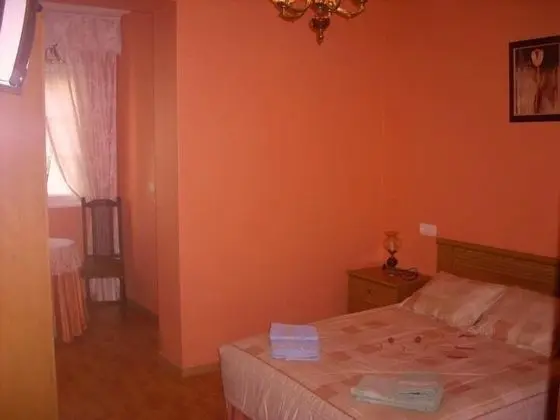 Tek Büyük Yataklı Oda, Dağ Manzaralı