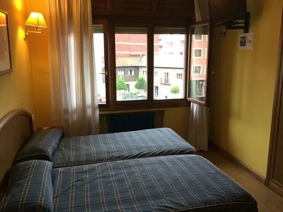 Tek Büyük veya İki Ayrı Yataklı Oda