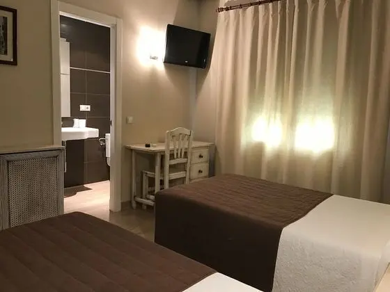 Tek Büyük Yataklı Oda