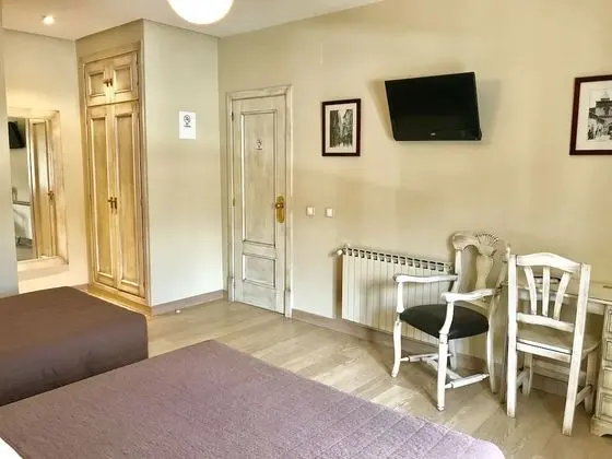 Tek Büyük Yataklı Oda