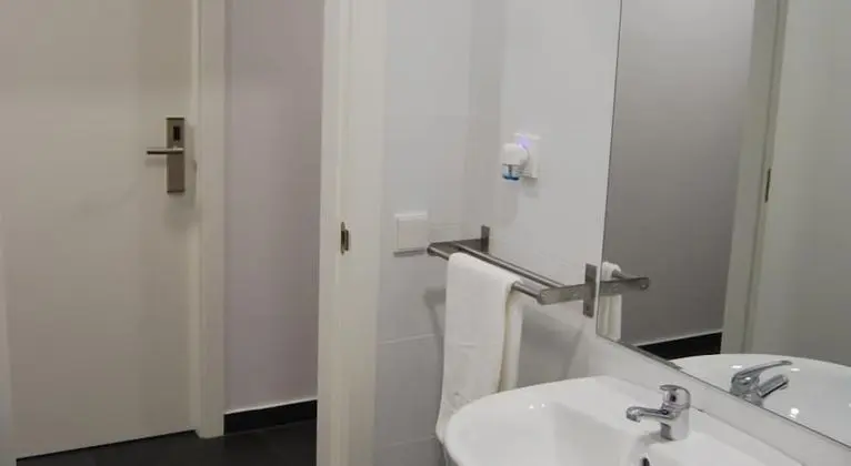 Deluxe Tek Büyük Yataklı Oda, Özel Banyo