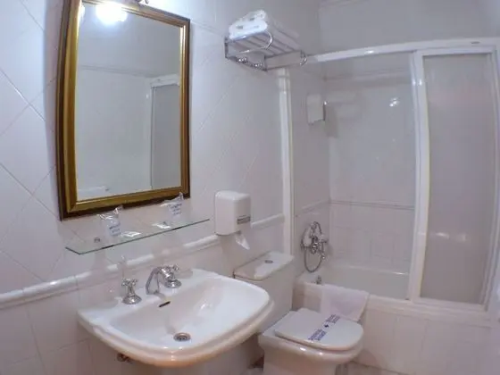 İki Ayrı Yataklı Oda, Balkon, Şehir Manzaralı