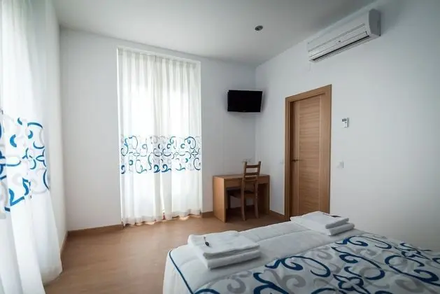 Tek Büyük veya İki Ayrı Yataklı Oda