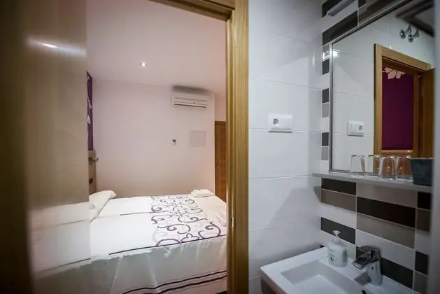 Tek Büyük veya İki Ayrı Yataklı Oda