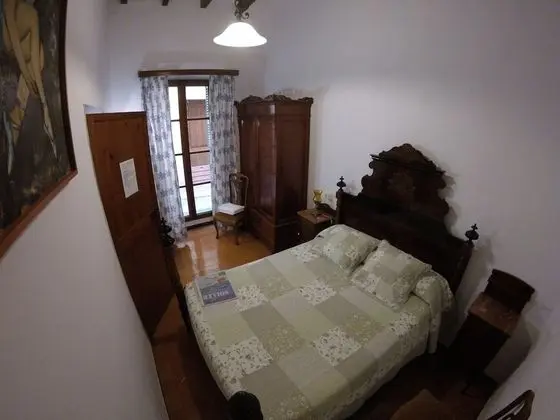 Tek Büyük Yataklı Oda, Ortak Banyo
