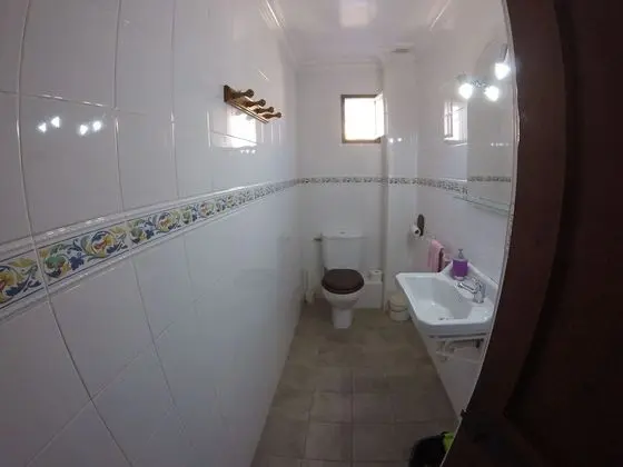 Tek Büyük Yataklı Oda, Ortak Banyo
