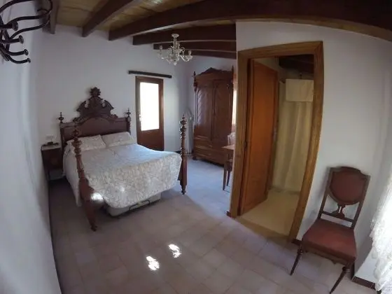 Tek Büyük Yataklı Oda, Özel Banyo (Shared Terrace)
