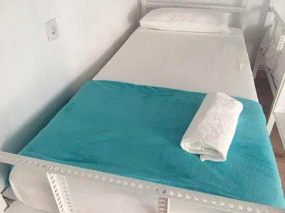 Ortak Ranzalı Oda, Karma Ranzalı Oda, Ortak Banyo