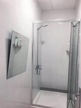 Ortak Ranzalı Oda, Karma Ranzalı Oda, Ortak Banyo