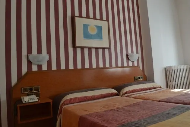 Tek Büyük veya İki Ayrı Yataklı Oda