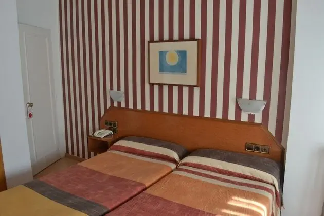 Tek Büyük veya İki Ayrı Yataklı Oda