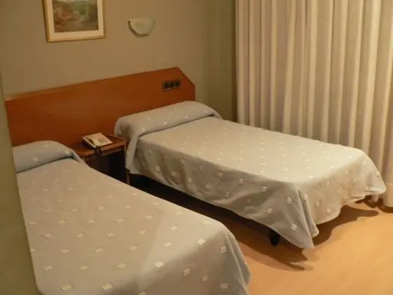 Tek Büyük veya İki Ayrı Yataklı Oda