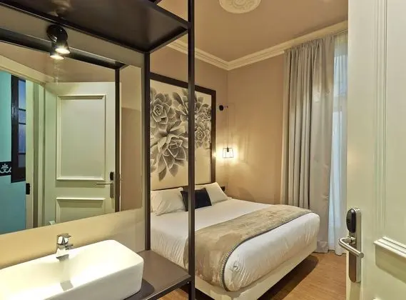 Tek Büyük Yataklı Oda