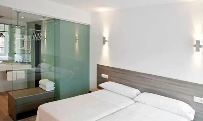 Tek Büyük veya İki Ayrı Yataklı Oda