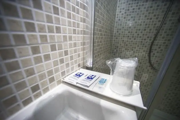 Standard Tek Büyük Yataklı Oda, 1 Çift Kişilik Yatak, Balkon, Şehir Manzaralı