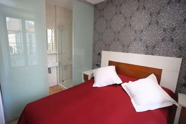 Standard Tek Büyük Yataklı Oda, 1 Çift Kişilik Yatak, Balkon, Şehir Manzaralı