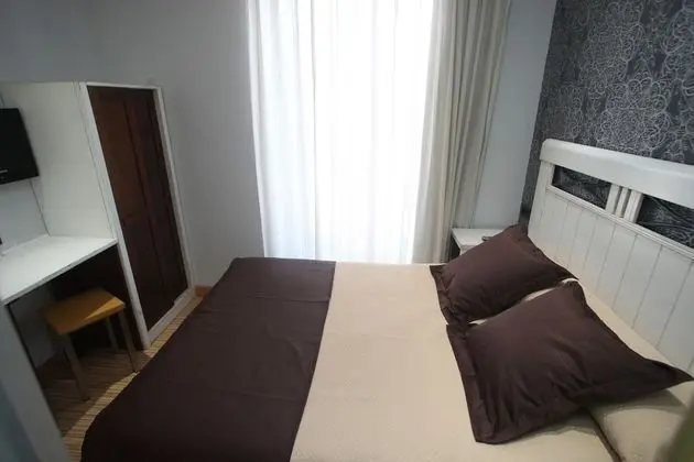 Standard Tek Büyük Yataklı Oda, 1 Çift Kişilik Yatak, Balkon, Şehir Manzaralı