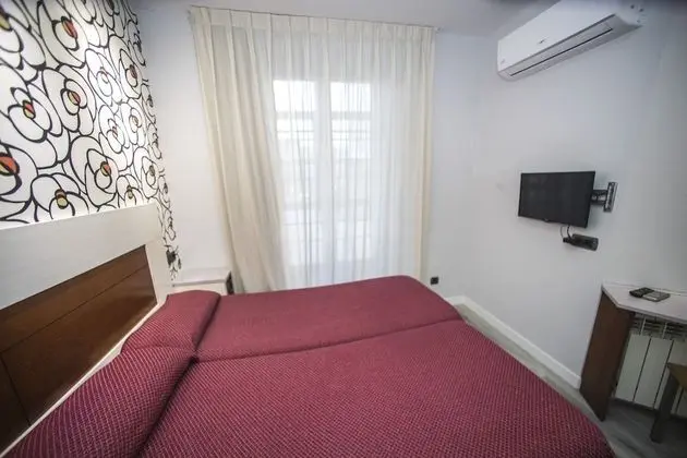Tek Büyük Yataklı Oda, 1 Çift Kişilik veya 2 Tek Kişilik Yatak, Balkon, Şehir Manzaralı