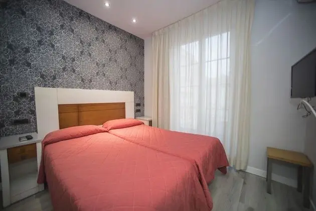 Tek Büyük Yataklı Oda, 1 Çift Kişilik veya 2 Tek Kişilik Yatak, Balkon, Şehir Manzaralı