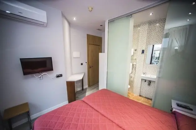 Tek Büyük Yataklı Oda, 1 Çift Kişilik veya 2 Tek Kişilik Yatak, Balkon, Şehir Manzaralı