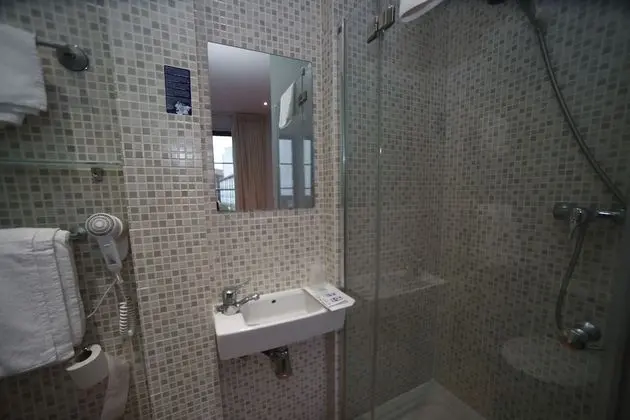 Tek Büyük Yataklı Oda, 1 Çift Kişilik veya 2 Tek Kişilik Yatak, Balkon, Şehir Manzaralı